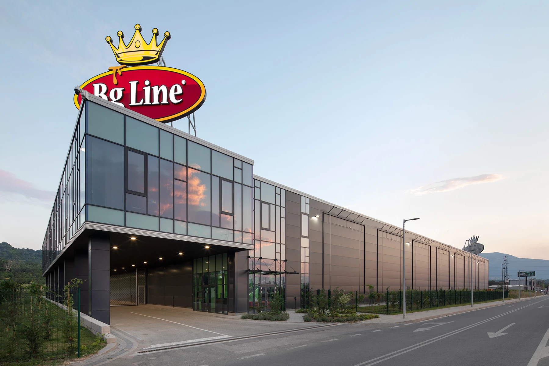 BG Line Logistics Base in Sofia with glazed administrative area and warehouse building