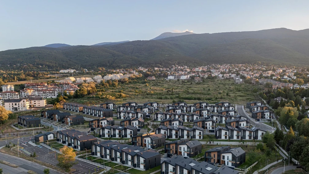 Въздушен изглед към жилищен комплекс River Park в Симеоново и Витоша