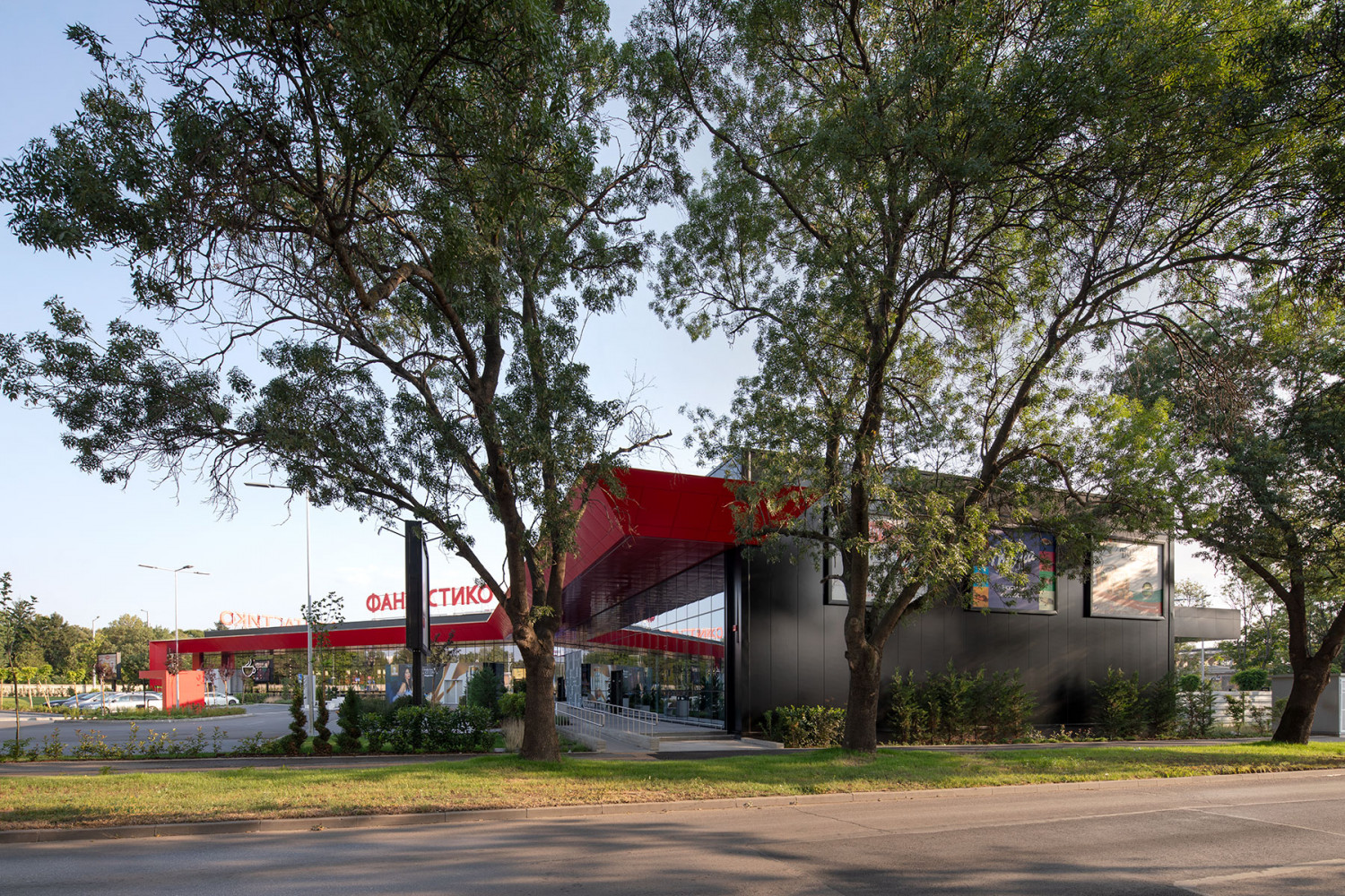 магазин Фантастико Орландовци ИПА Архитекти София