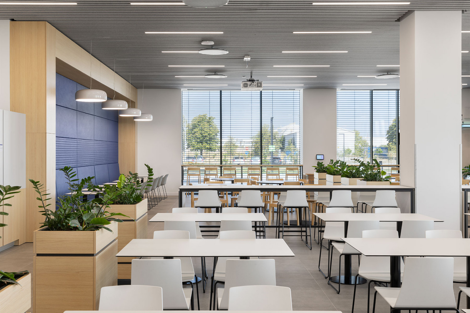 Производствена база Интуитив в Първомай ИПА Архитекти София