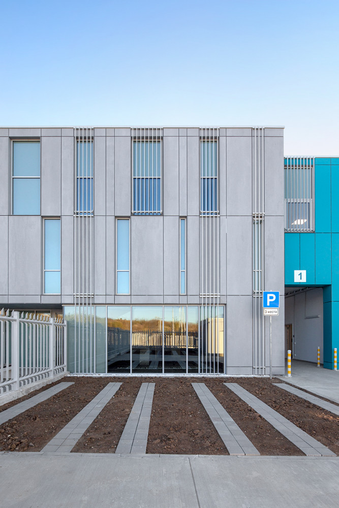IPA architects cash services company administrative building
