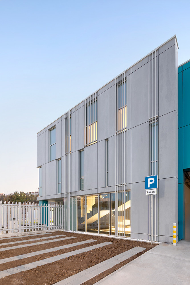 IPA architects cash services company administrative building