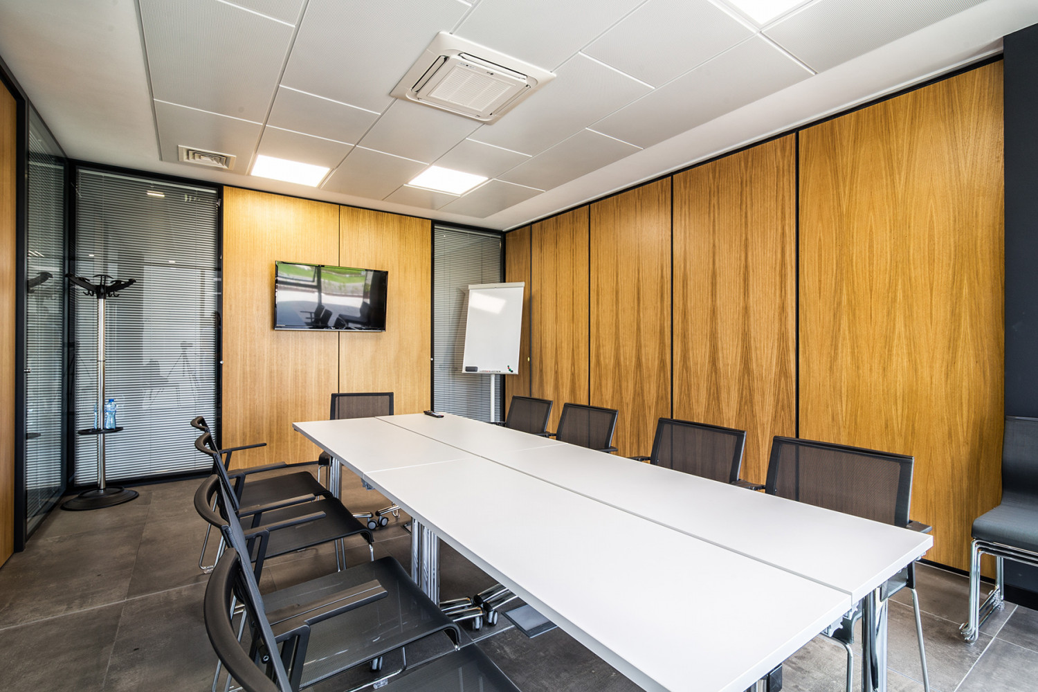 Интериорен дизайн за TESY ИПА Архитекти София