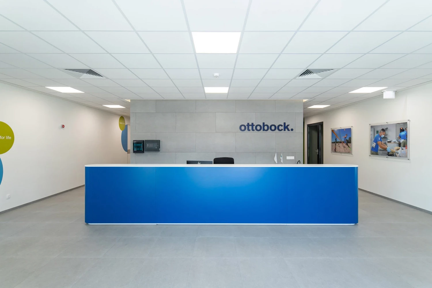 Reception area in the administrative zone of the Ottobock manufacturing facility