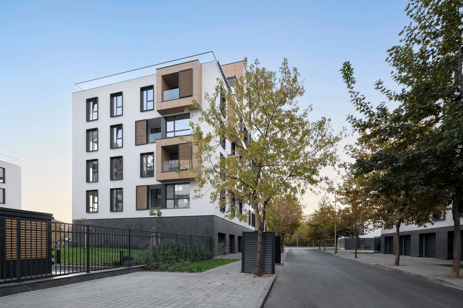 Residential building and landscaped area at Royal Garden in Plovdiv