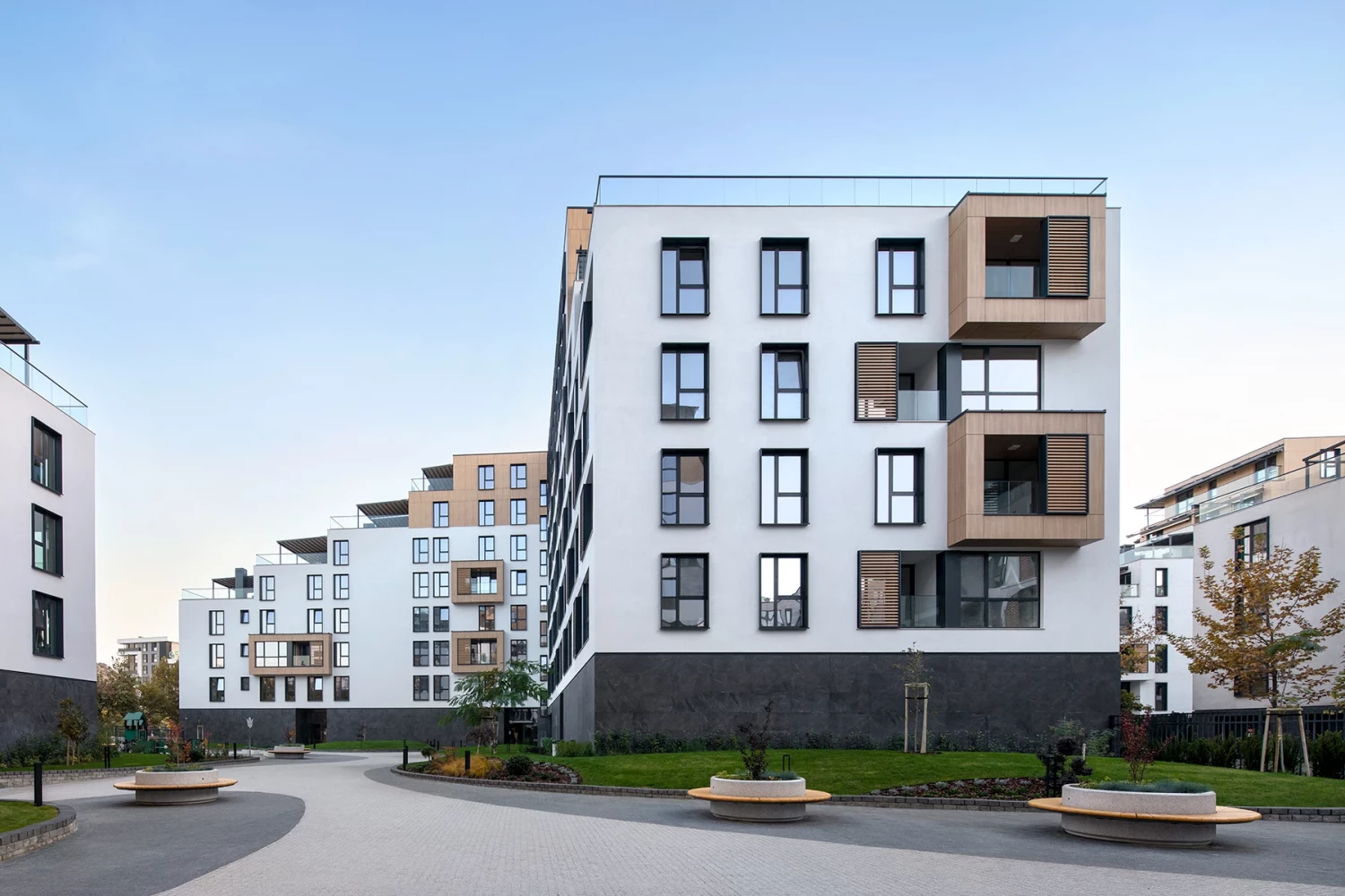 Residential building with landscaped courtyard at Royal Garden