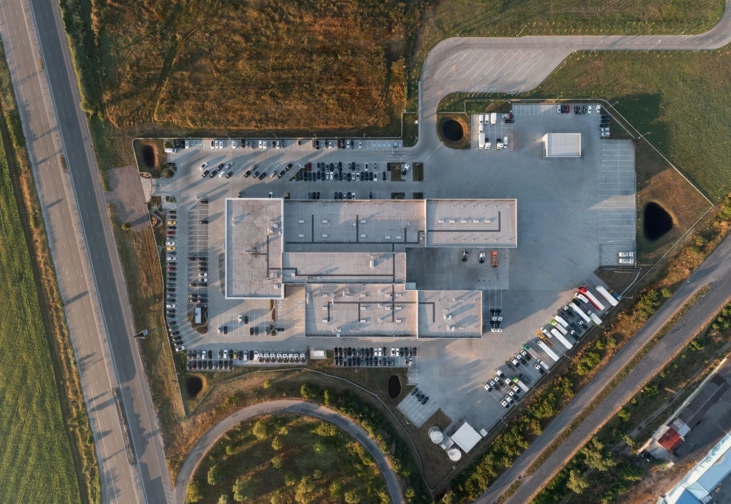 Aerial view of the Silver Star sales and service complex in Sofia by IPA - Architecture and more